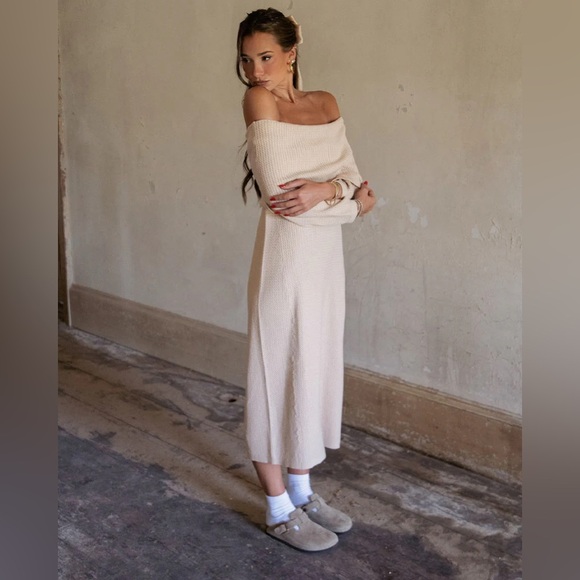 WeWoreWhat | Off Shoulder Sweater Dress In Beige Size XS NWT Cable Knit MIDI - Picture 3 of 12
